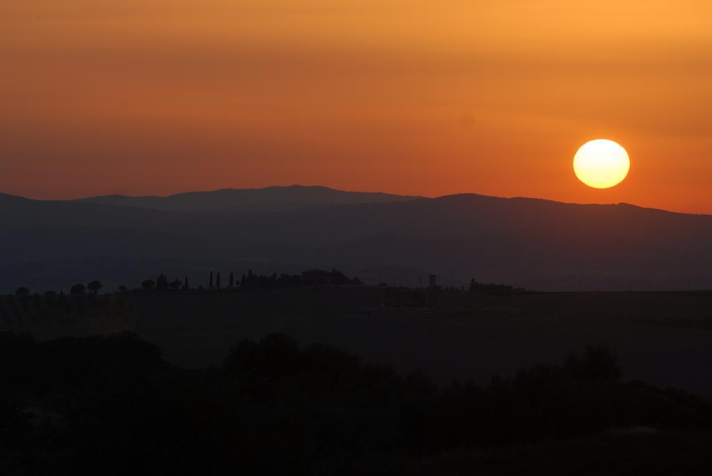 Camere Andrei Pienza Luaran gambar
