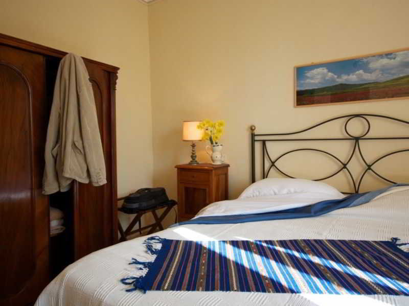Camere Andrei Pienza Luaran gambar